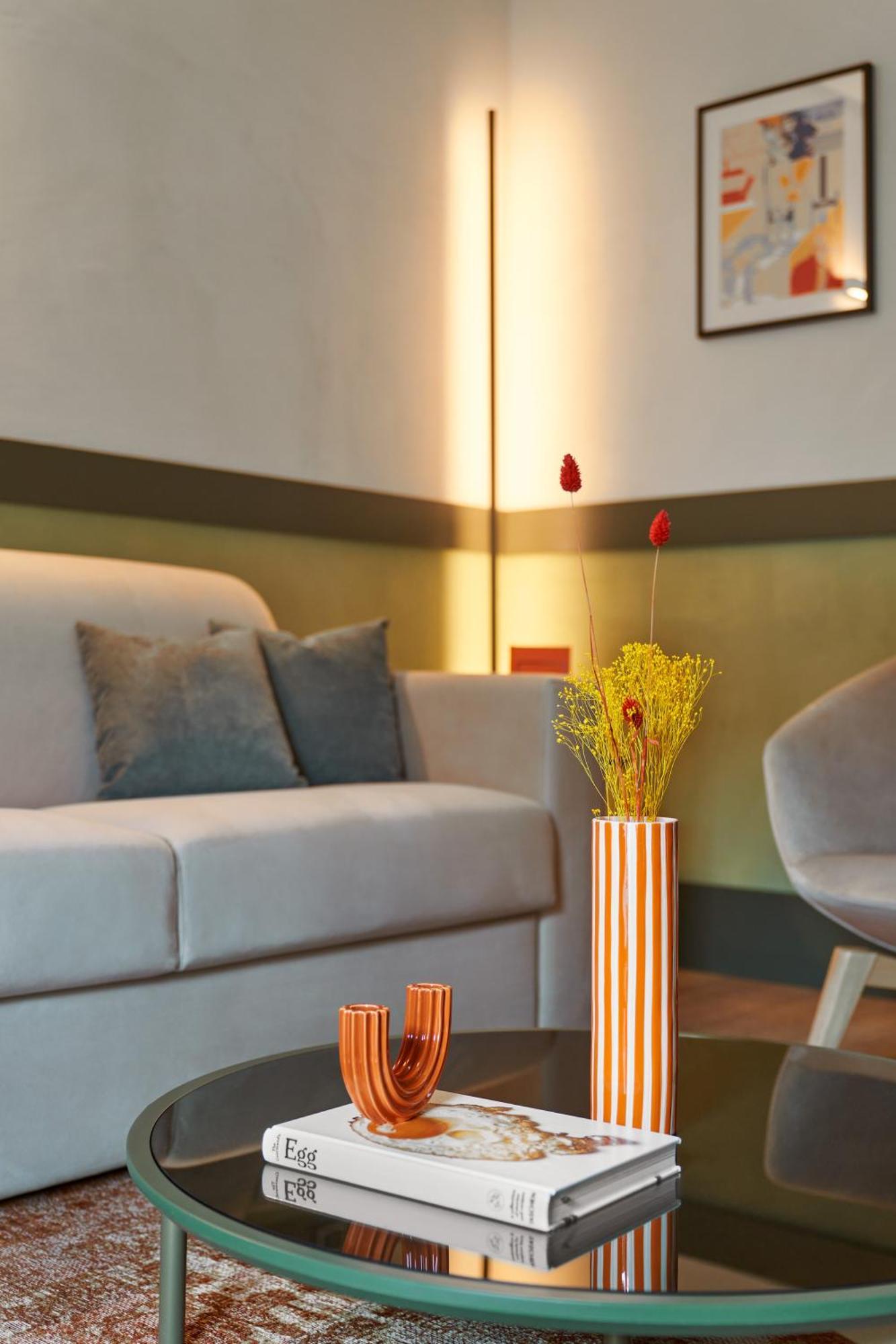 Nemi Hotel Milan Bagian luar foto