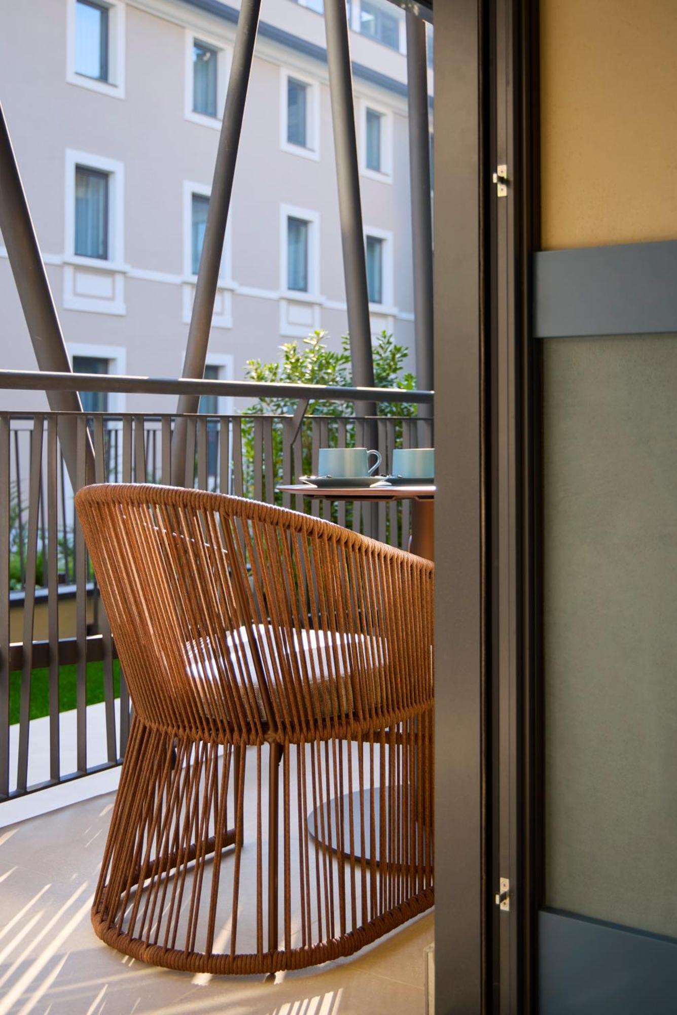 Nemi Hotel Milan Bagian luar foto
