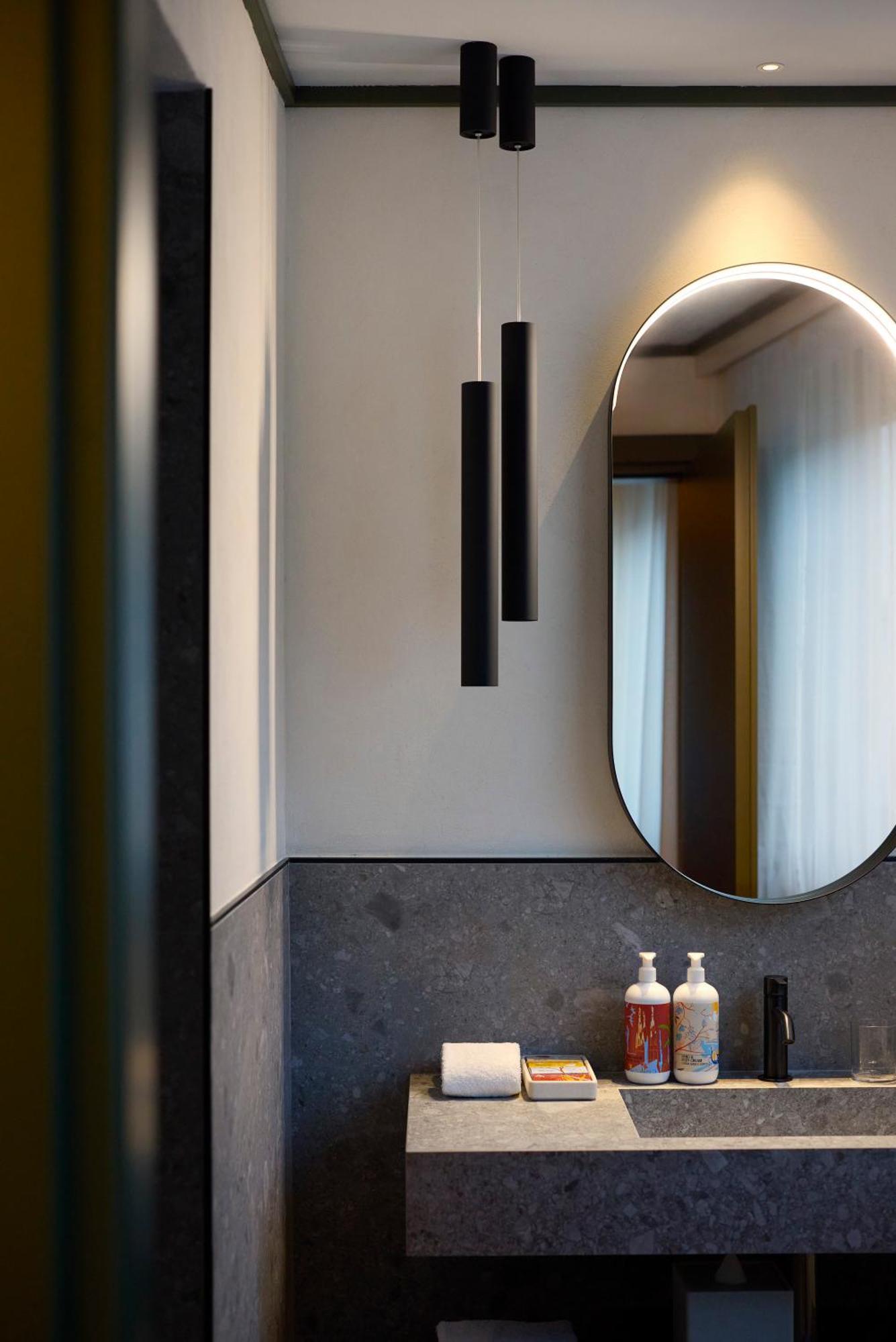 Nemi Hotel Milan Bagian luar foto