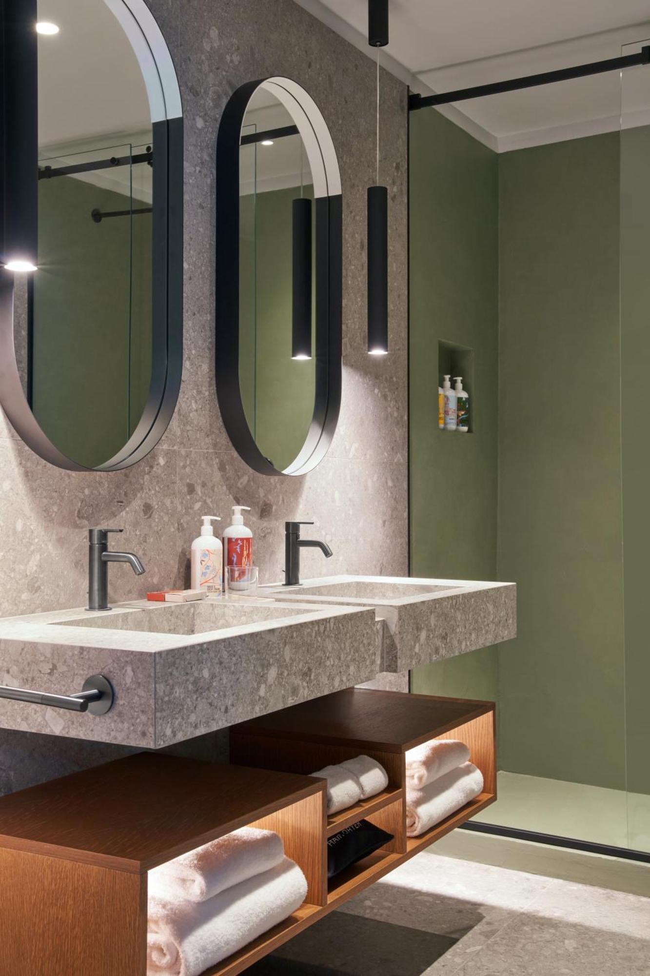 Nemi Hotel Milan Bagian luar foto