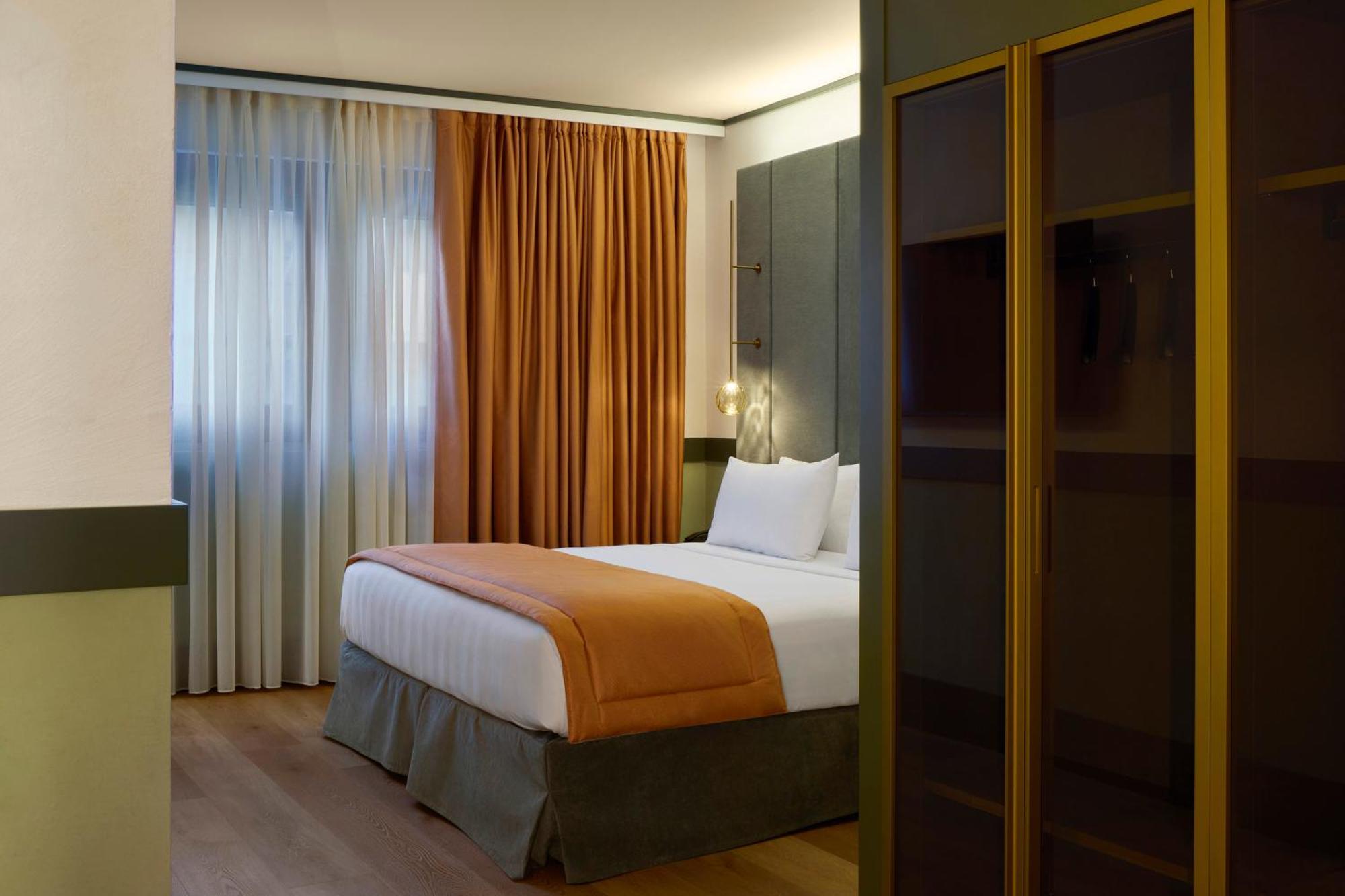 Nemi Hotel Milan Bagian luar foto
